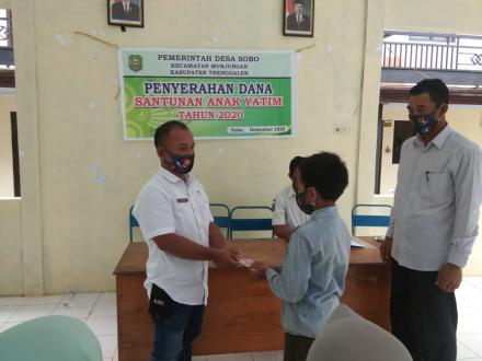 Pemberian Santunan Anak Yatim